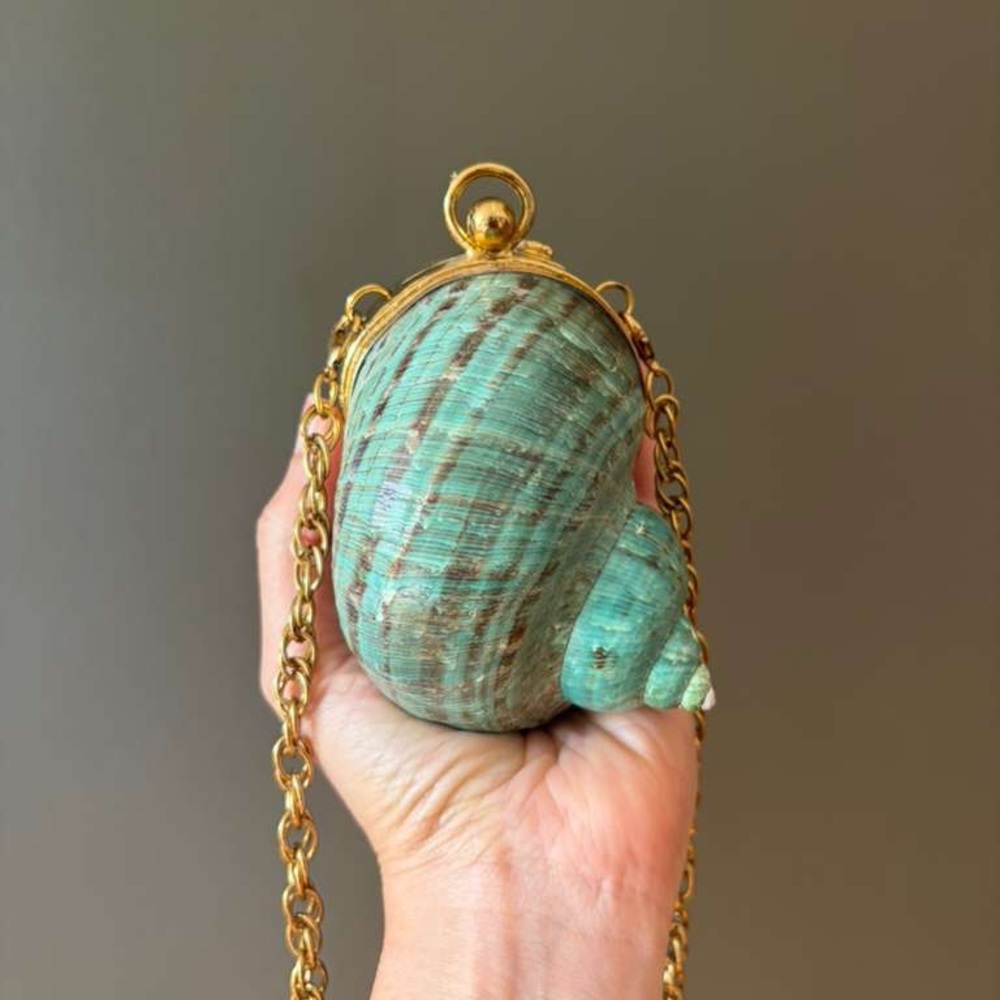Elegant Turquoise Shell Clutch with Gold Chain